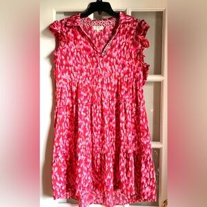 Fun colorful comfy dress. Maxi dress in excellent condition. 100% polyester